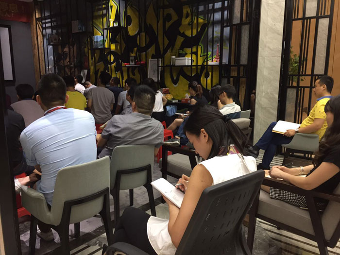 东升国际官网瓷砖“学，无终点！生，一向歇”进建分享会顺利进行